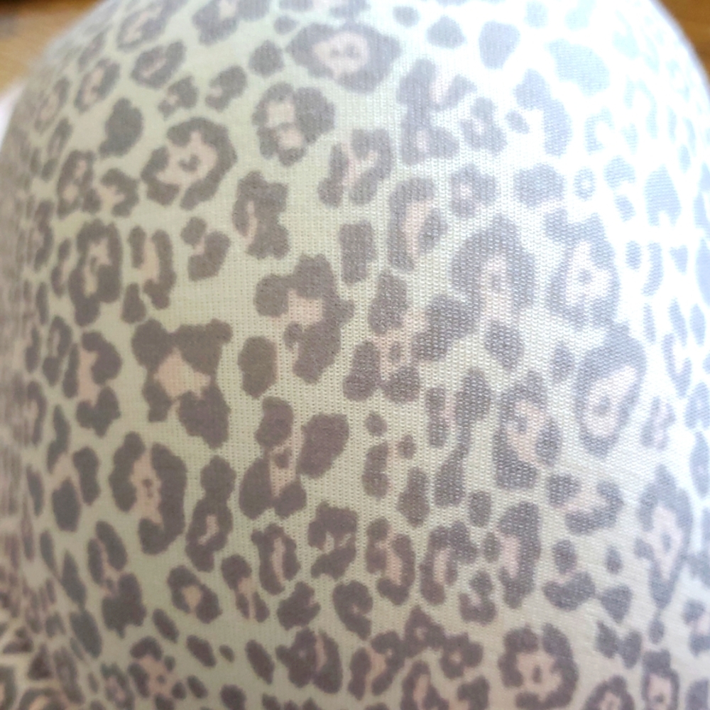 Victoria's Secret Leopard Print Bra - Light Pink and Gray New - Picture 3 of 8
